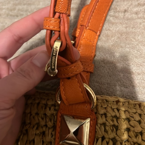 Michael Kors Santorini Large Basket Tote - Picture 5 of 11